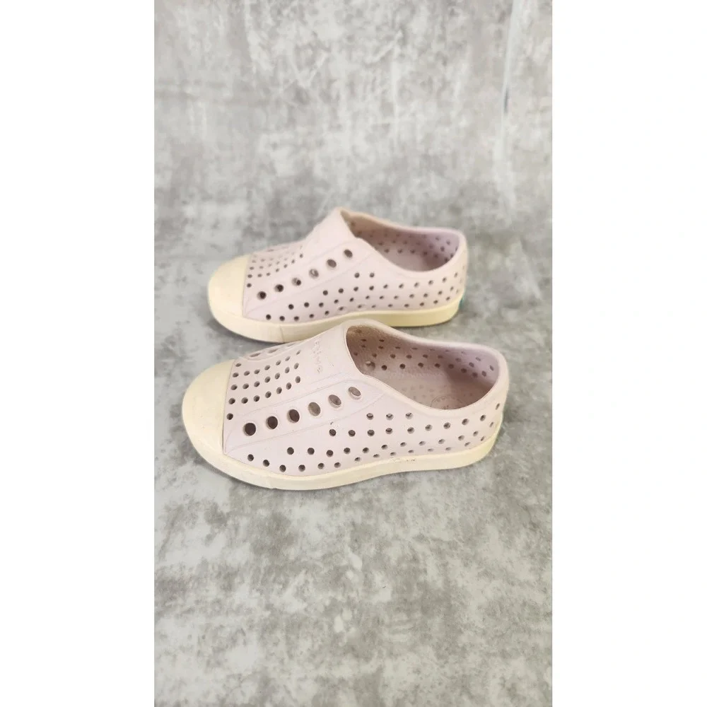 Native Jefferson Shoes Kids Toddler Size C-5 Pink Slip On Perforated Water Beach